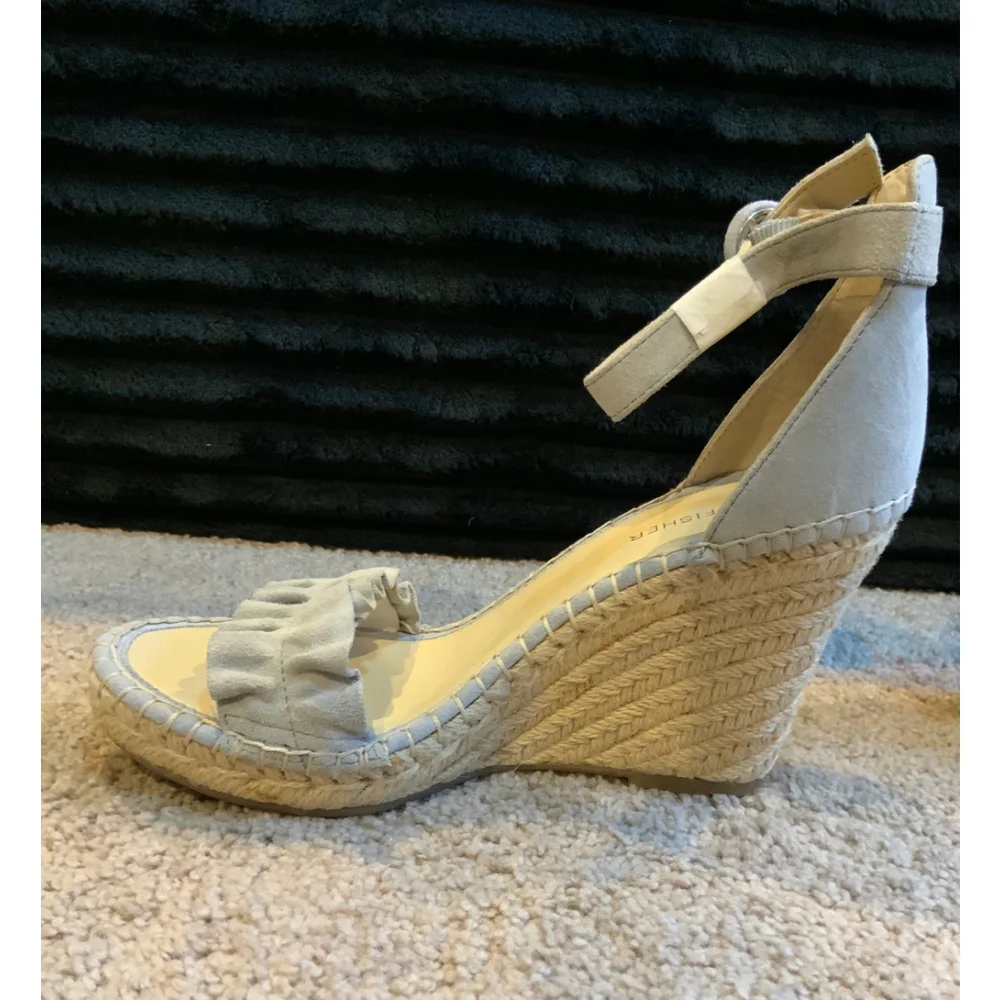 Women's Marc Fisher Light Blue Beige Espadrille Wedge‎ Sandals 7.5 Ruffled Strap